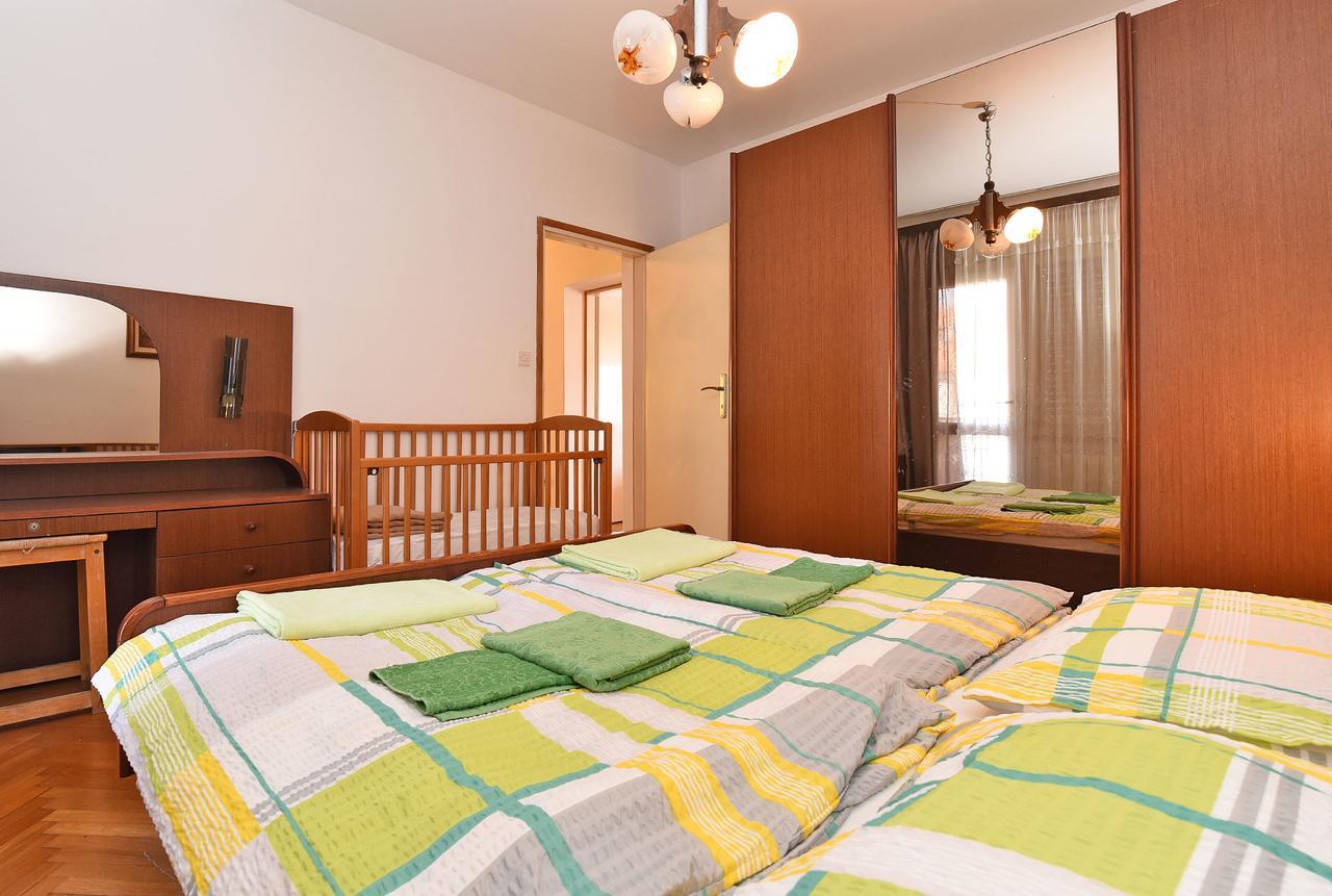Apartments Josip 74 Póla Kültér fotó